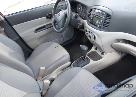 2010 Hyundai Accent Gls z USA, uszkodzony, nr VIN KMHCN4AC8AU448846